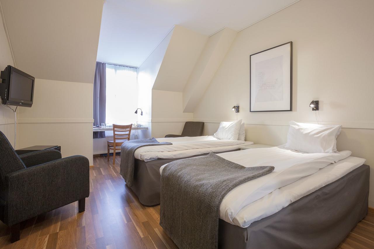 Pietarsaaren Kaupunginhotelli Hotell 3*